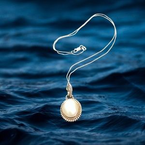Bali Designs .925 & 18k Mabe Pearl Necklace 18"